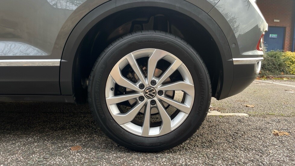 Used Volkswagen T-Roc 2023 for sale - 76575221: Photo 18