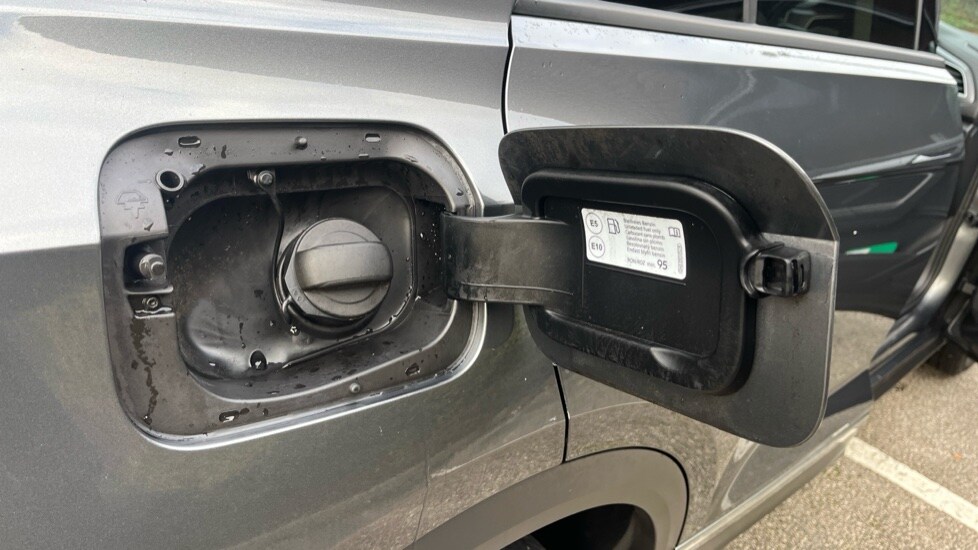 Used Volkswagen T-Roc 2023 for sale - 76575221: Photo 23