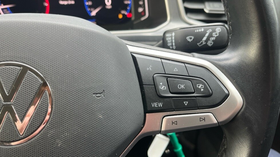 Used Volkswagen T-Roc 2023 for sale - 76575221: Photo 24