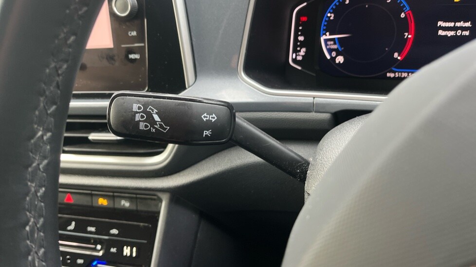 Used Volkswagen T-Roc 2023 for sale - 76575221: Photo 27