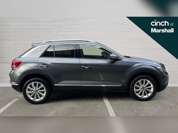 Used Volkswagen T-Roc 2023 for sale - 76575221: Photo