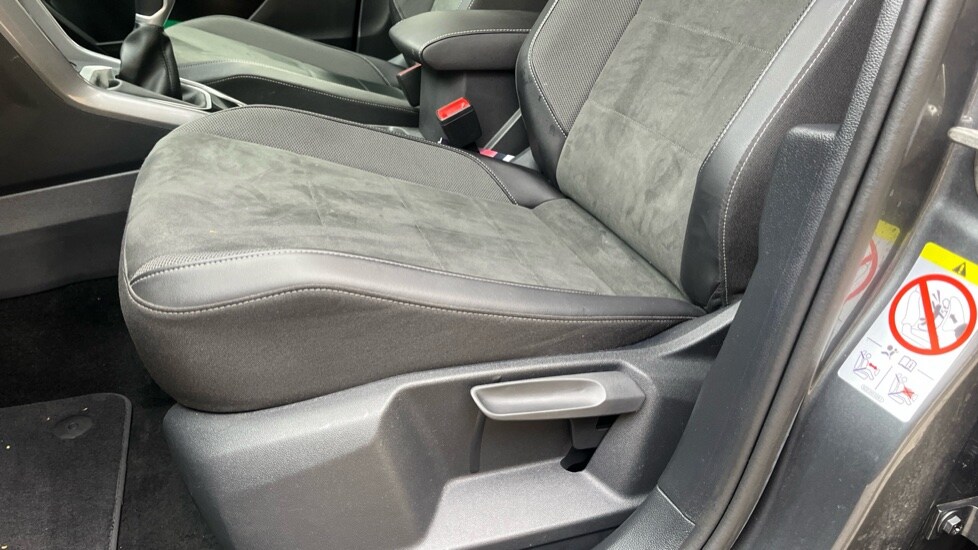 Used Volkswagen T-Roc 2023 for sale - 76575221: Photo 33