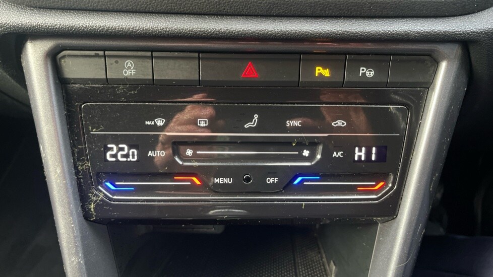 Used Volkswagen T-Roc 2023 for sale - 76575221: Photo 34