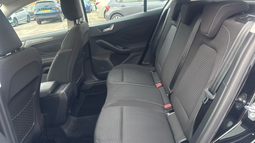 Used Ford Focus 2023 for sale - 76428154: Photo 14