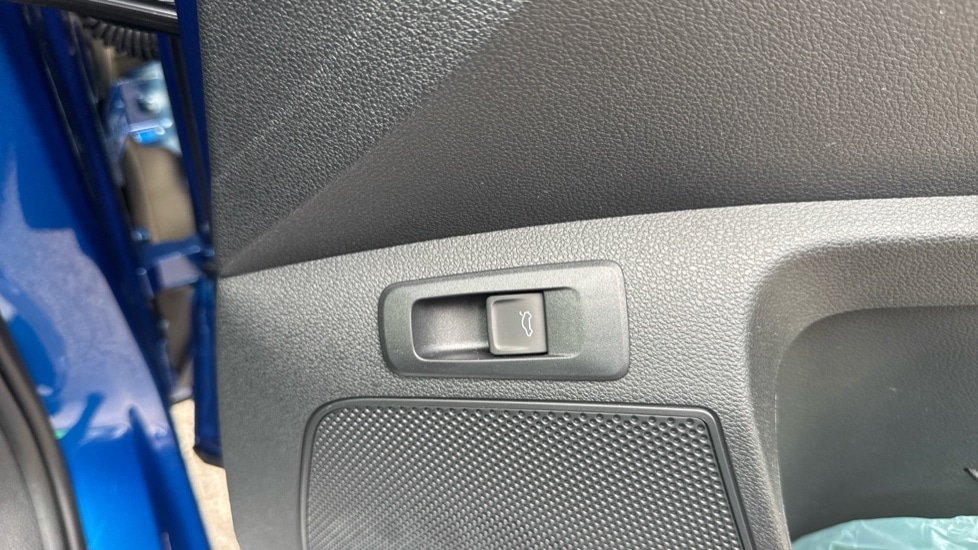 Used Skoda Karoq 2025 for sale - 76609506: Photo 31