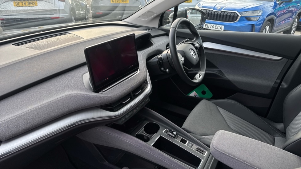 Used Skoda Enyaq 2024 for sale - 76351005: Photo 2