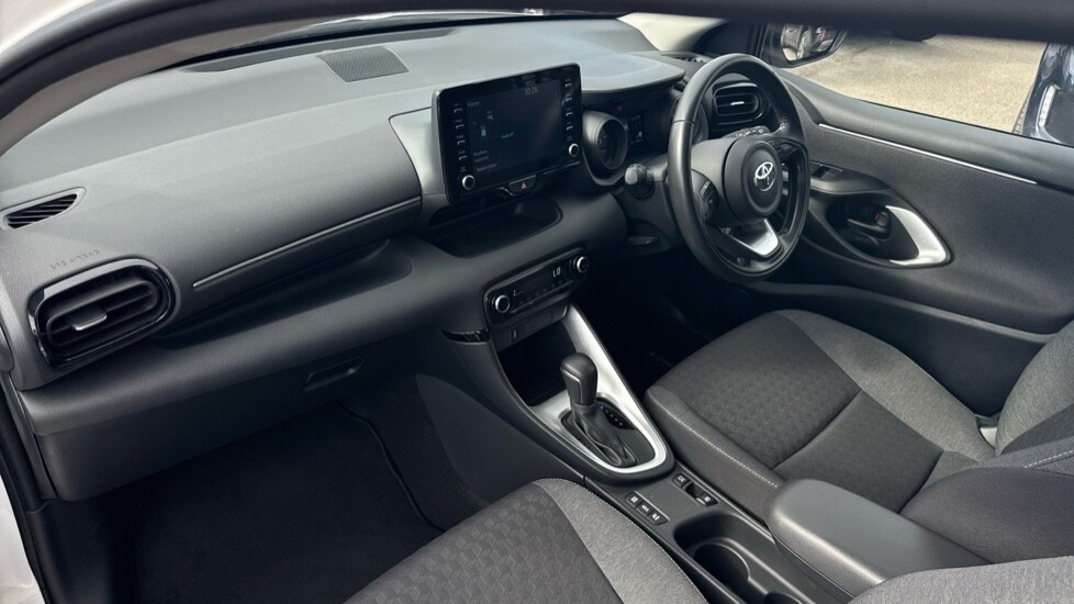 Used Toyota Yaris 2022 for sale - 75921906: Photo 10