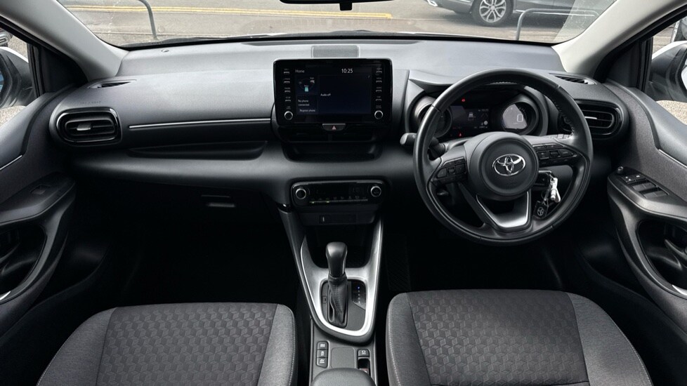 Used Toyota Yaris 2022 for sale - 75921906: Photo 11