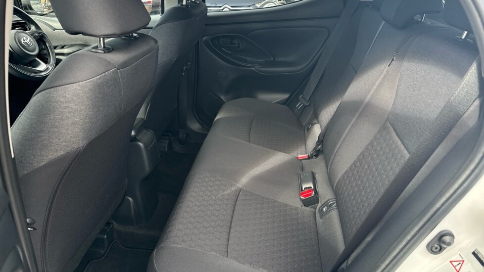 Used Toyota Yaris 2022 for sale - 75921906: Photo 14