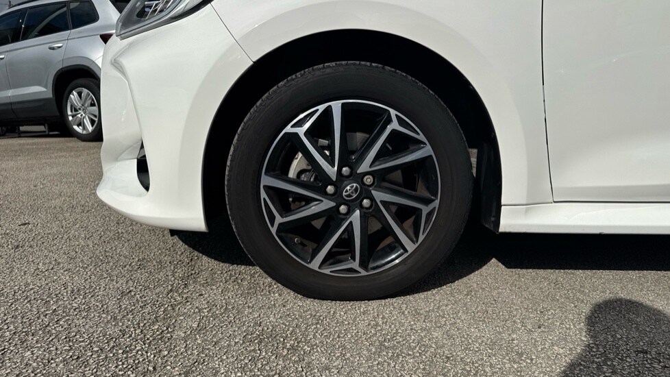 Used Toyota Yaris 2022 for sale - 75921906: Photo 17