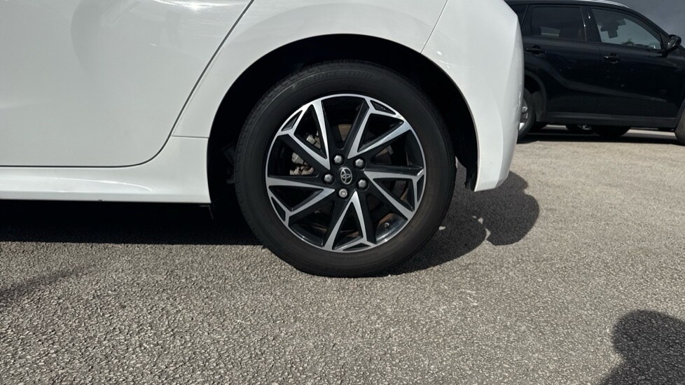 Used Toyota Yaris 2022 for sale - 75921906: Photo 18