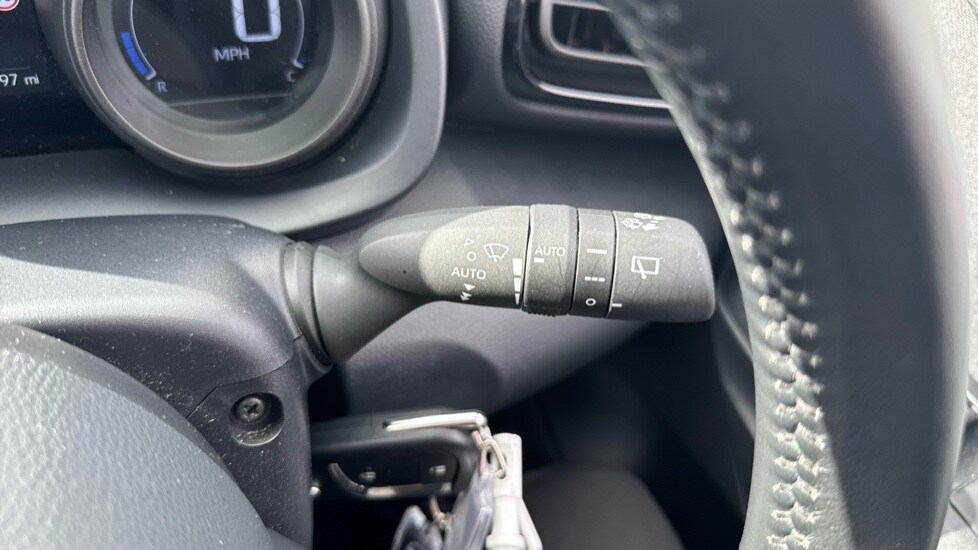 Used Toyota Yaris 2022 for sale - 75921906: Photo 23