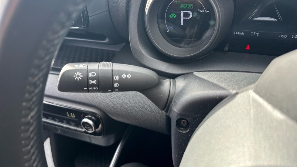 Used Toyota Yaris 2022 for sale - 75921906: Photo 24