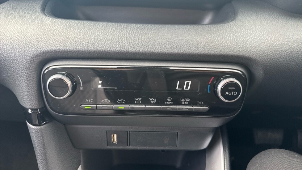 Used Toyota Yaris 2022 for sale - 75921906: Photo 29