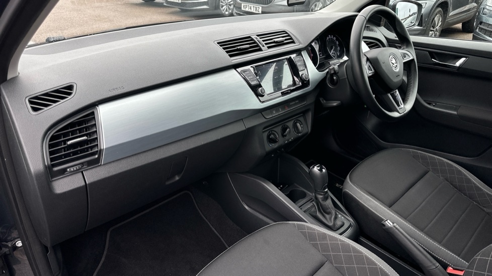 Used Skoda Fabia 2018 for sale - 76112430: Photo 2