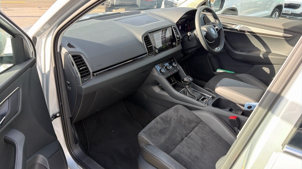 Used Skoda Karoq 2024 for sale - 76044524: Photo 2