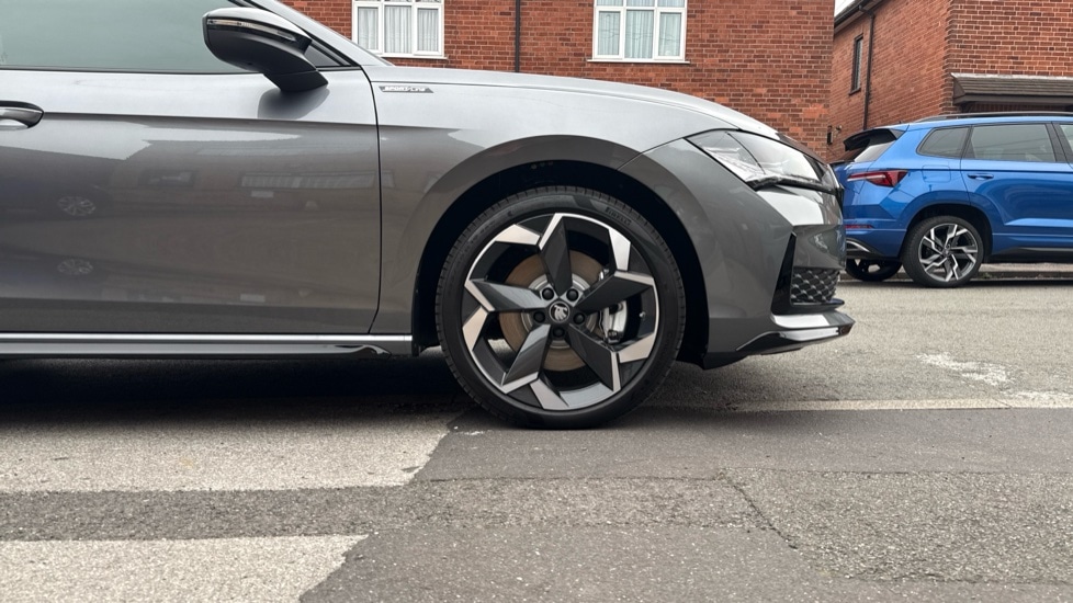 Used Skoda Superb 2025 for sale - 76178073: Photo 5