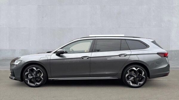 Used Skoda Superb 2025 for sale - 76178073: Photo 9