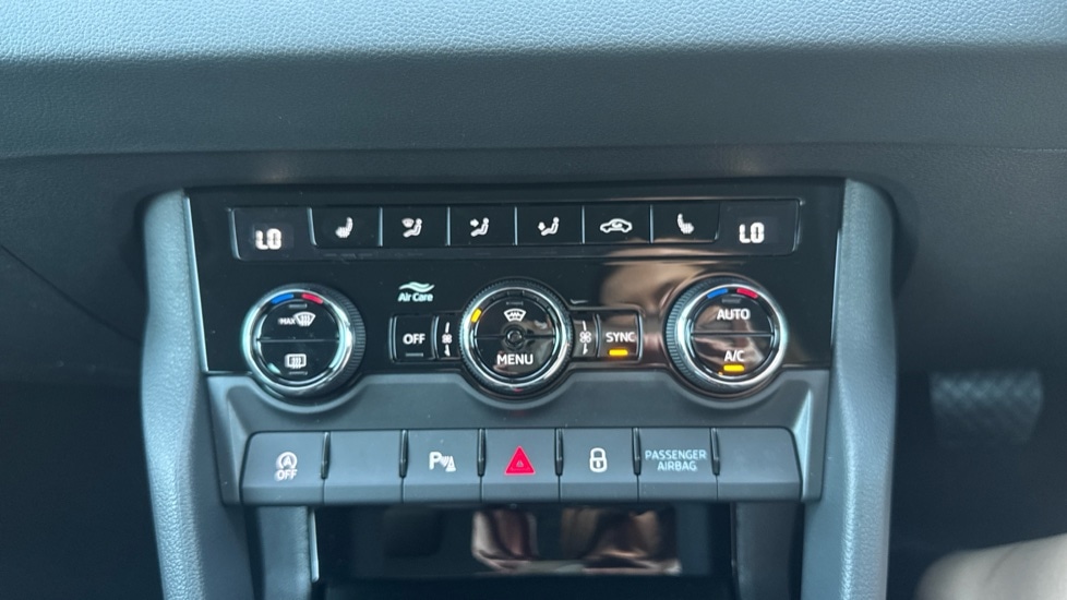 Used Skoda Karoq 2025 for sale - 76458739: Photo 31