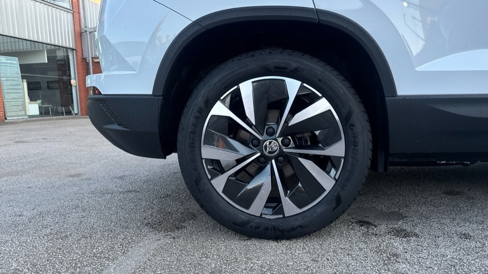 Used Skoda Karoq 2025 for sale - 76458739: Photo 5