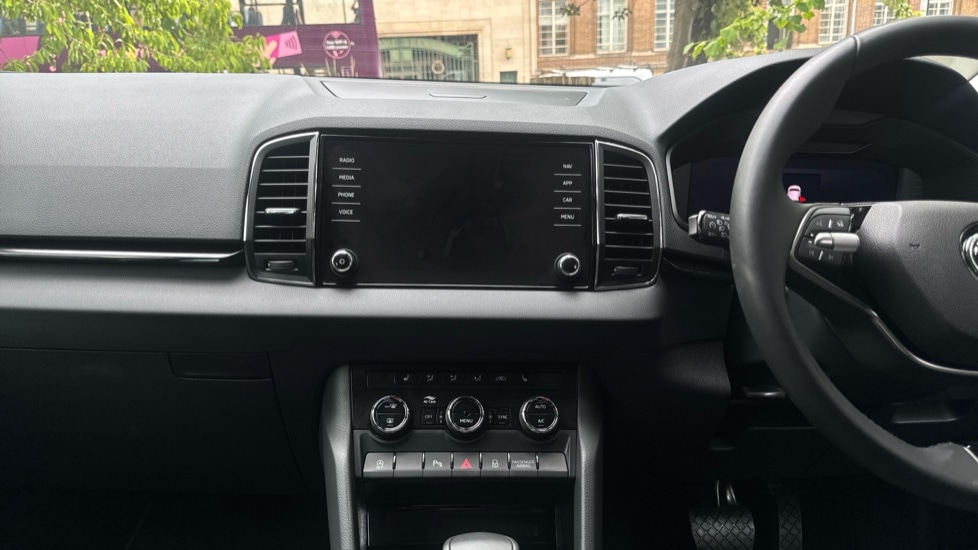 Used Skoda Karoq 2024 for sale - 76937520: Photo 13