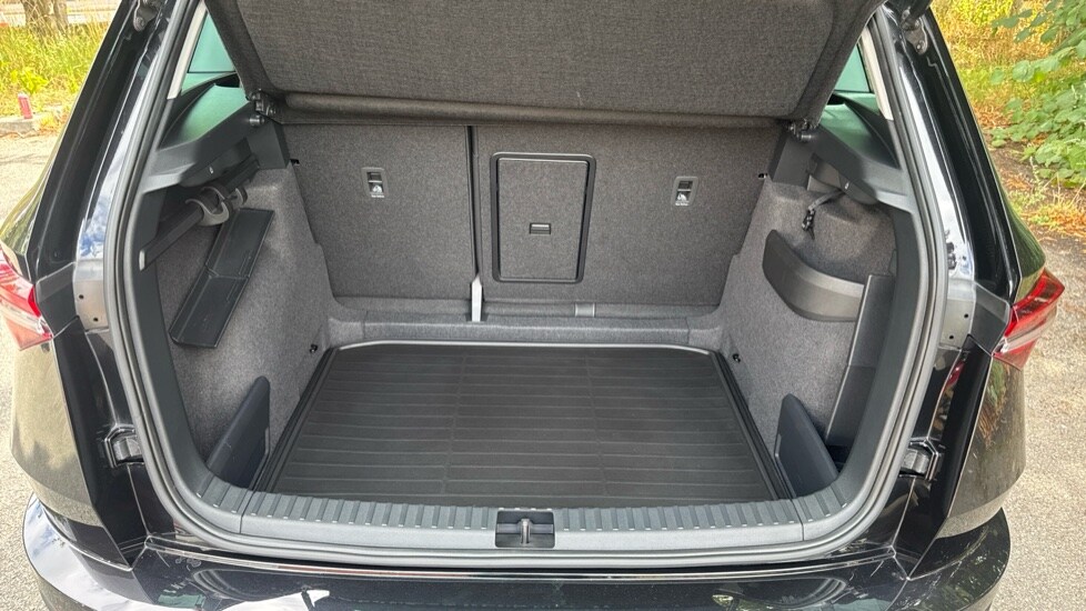 Used Skoda Karoq 2024 for sale - 76937520: Photo 16