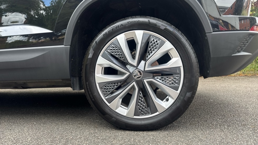 Used Skoda Karoq 2024 for sale - 76937520: Photo 18