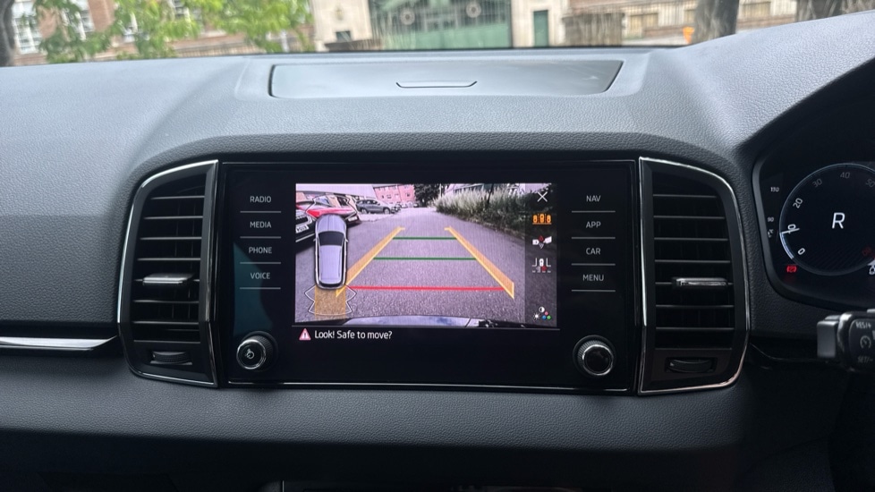 Used Skoda Karoq 2024 for sale - 76937520: Photo 22