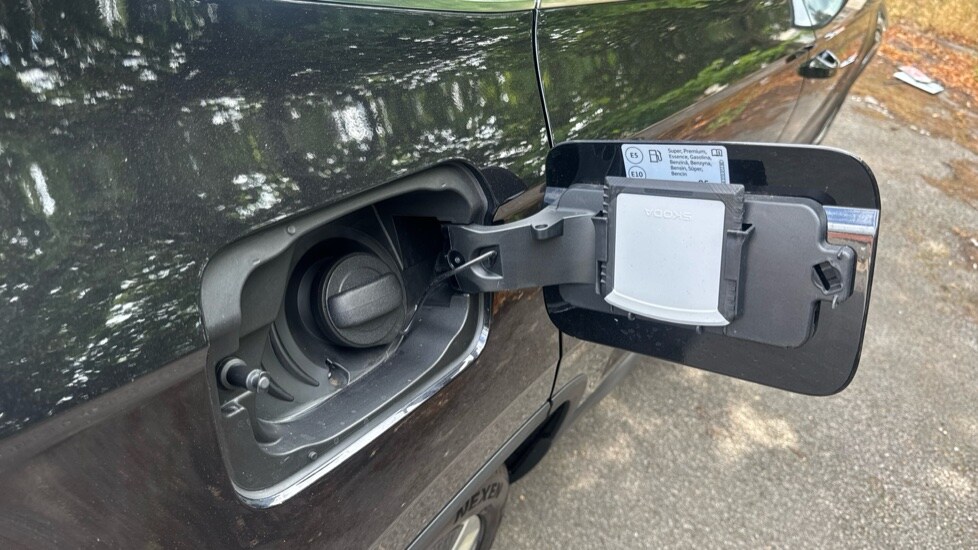 Used Skoda Karoq 2024 for sale - 76937520: Photo 29