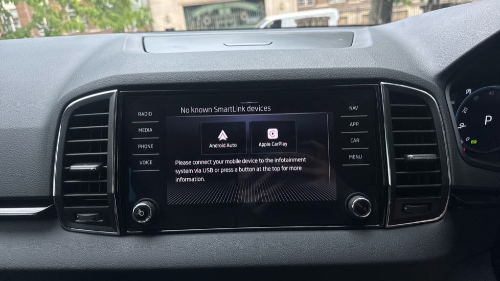 Used Skoda Karoq 2024 for sale - 76937520: Photo 31