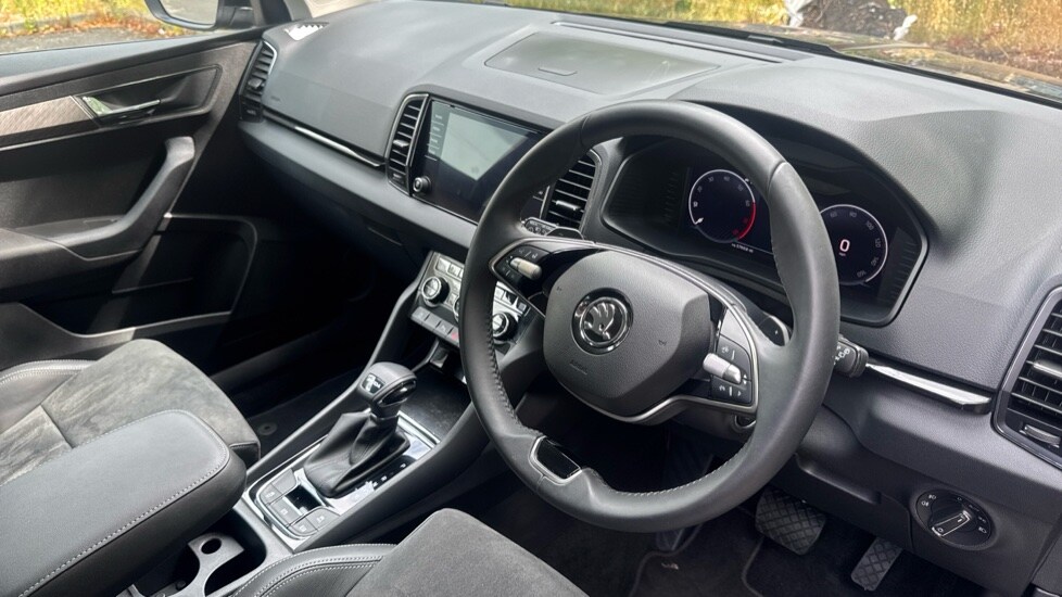 Used Skoda Karoq 2024 for sale - 76937520: Photo 6