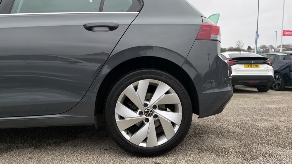 Used Volkswagen Golf 2020 for sale - 77036008: Photo 20