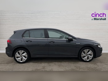 Used Volkswagen Golf 2020 for sale - 77036008: Photo