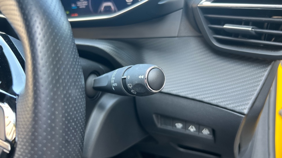 Used Peugeot 208 2021 for sale - 76539991: Photo 23