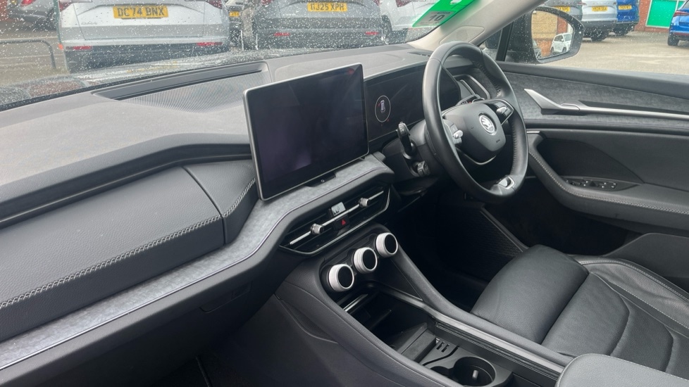 Used Skoda Kodiaq 2024 for sale - 76652463: Photo 2
