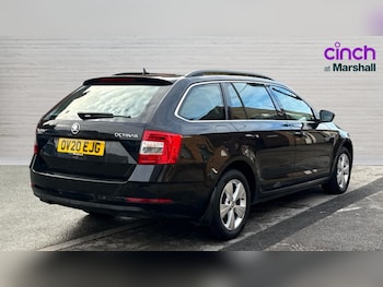 Used Skoda Octavia 2020 for sale - 76915035: Photo