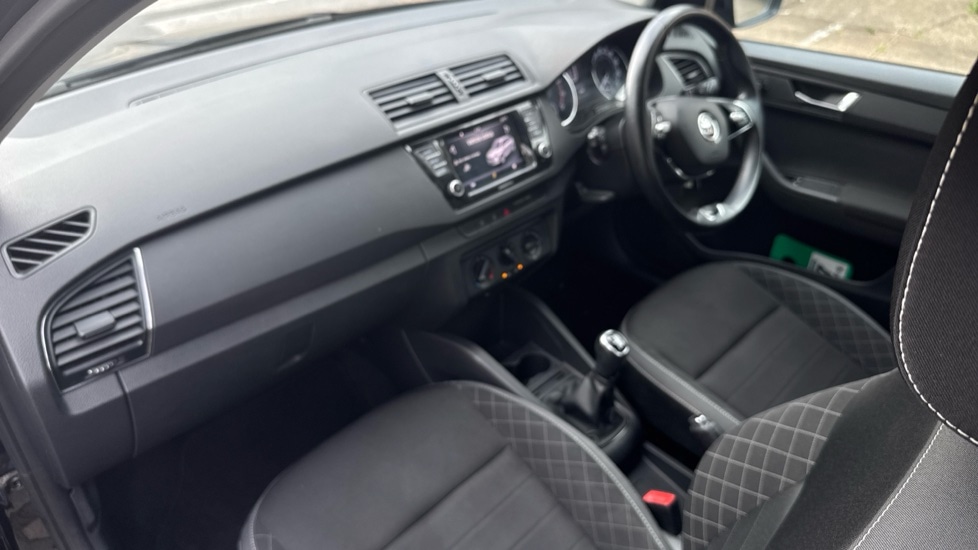 Used Skoda Fabia 2021 for sale - 76074596: Photo 2