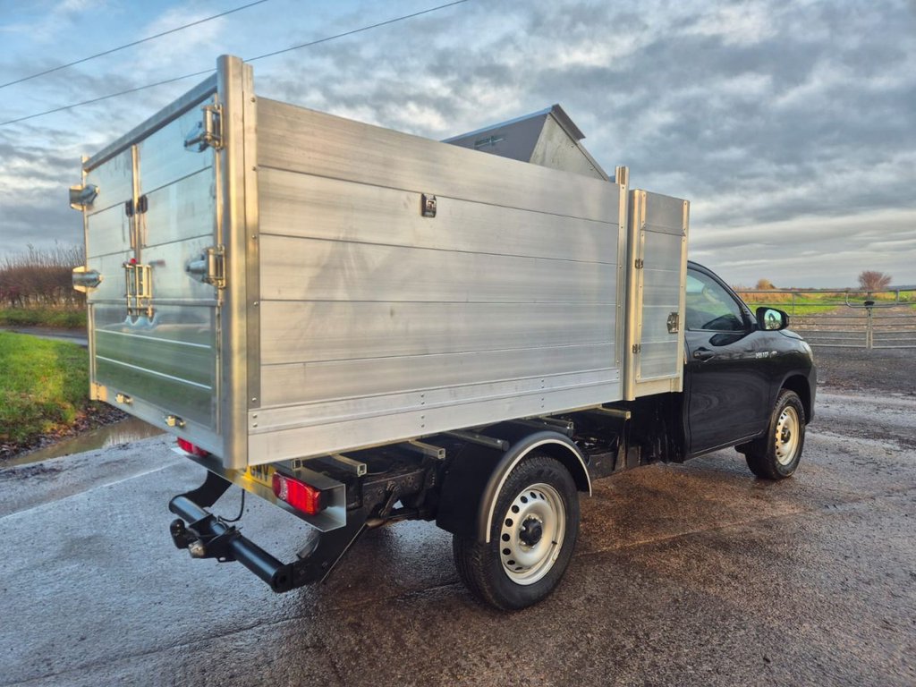Used Toyota Hilux 2018 for sale - 76948633: Photo 12