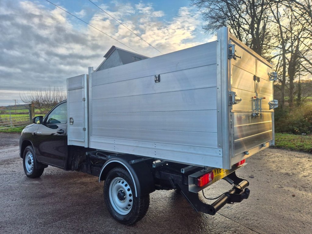 Used Toyota Hilux 2018 for sale - 76948633: Photo 15