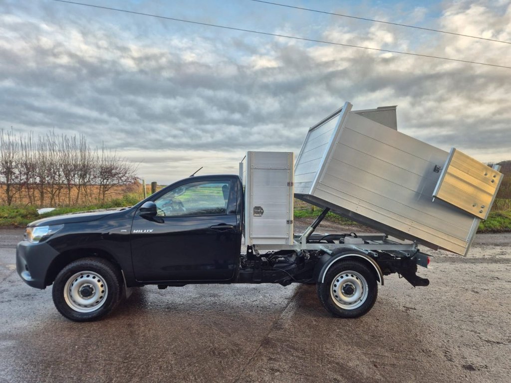 Used Toyota Hilux 2018 for sale - 76948633: Photo 20