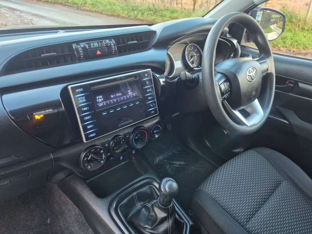 Used Toyota Hilux 2018 for sale - 76948633: Photo 25