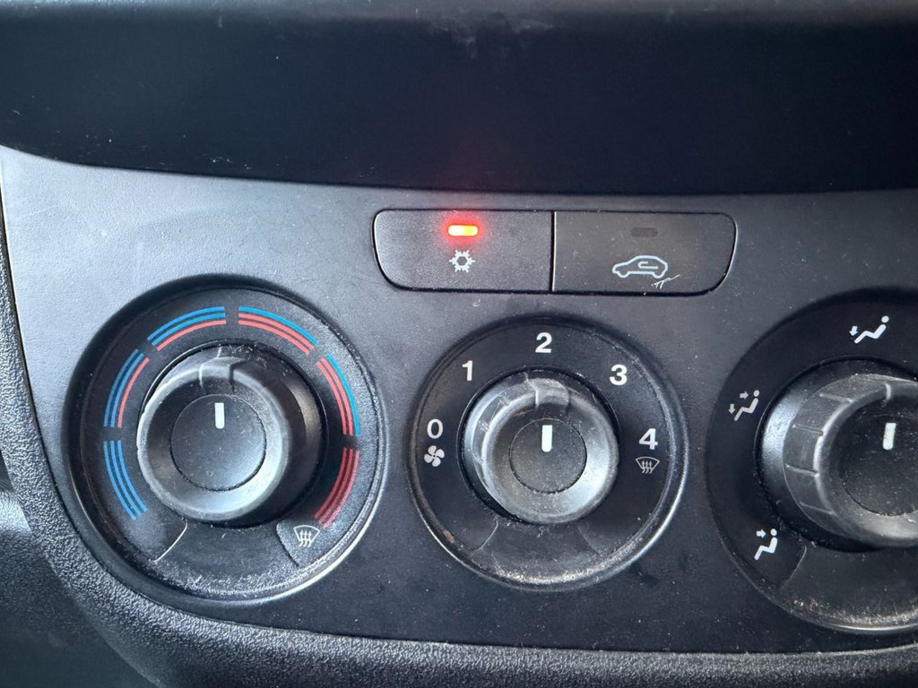 Used Vauxhall Combo 2016 for sale - 78017553: Photo 8