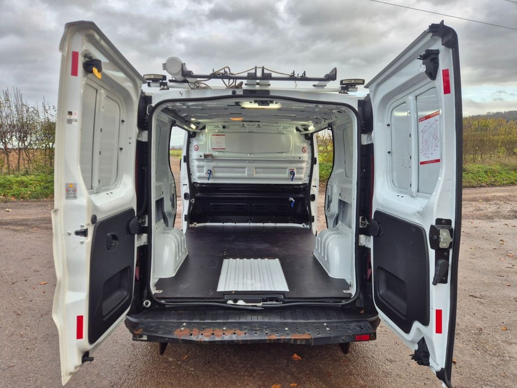 Used Vauxhall Vivaro 2018 for sale - 76948620: Photo 15