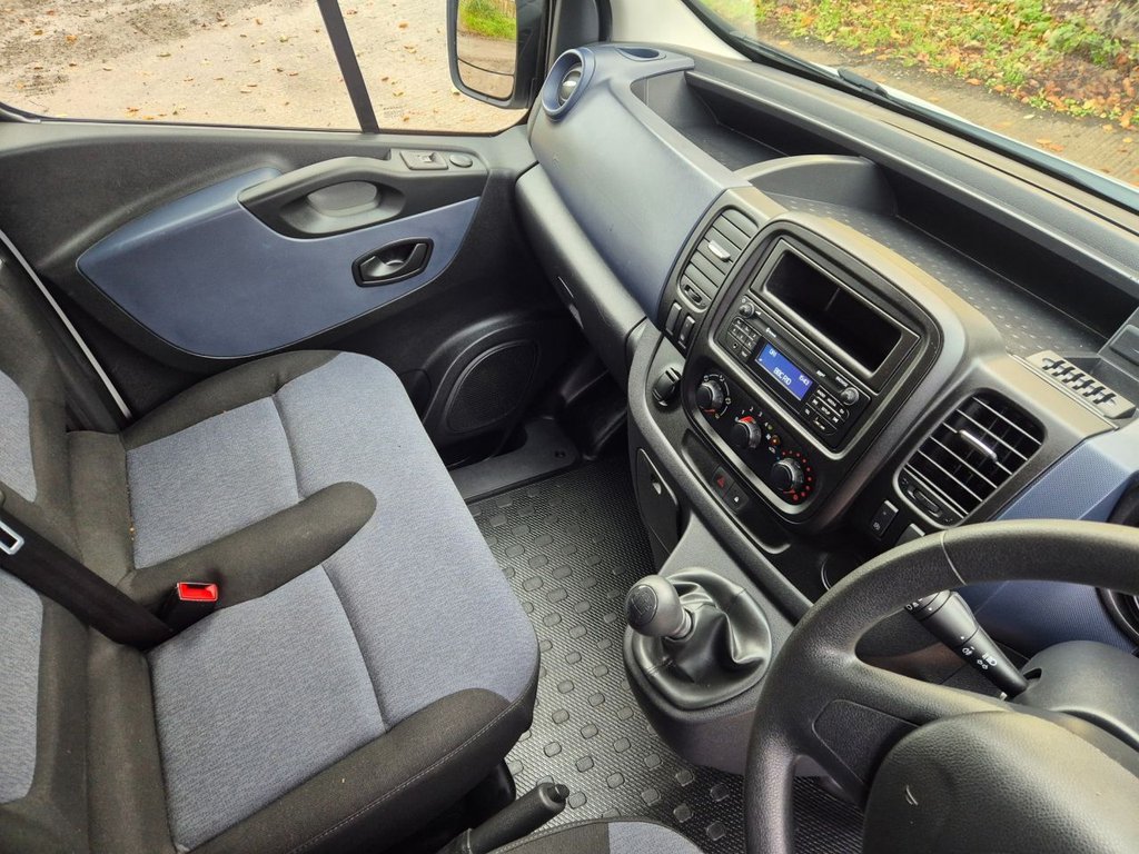 Used Vauxhall Vivaro 2018 for sale - 76948620: Photo 20