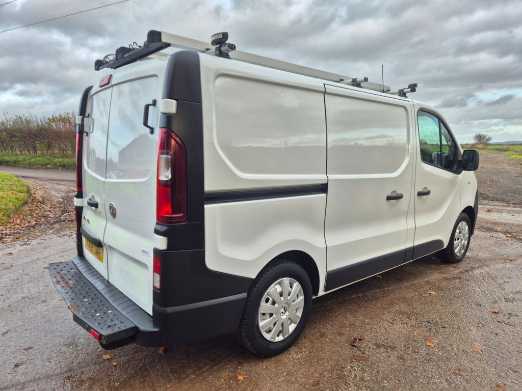 Used Vauxhall Vivaro 2018 for sale - 76948620: Photo 8