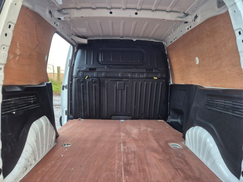 Used Peugeot Partner 2020 for sale - 76948621: Photo 11