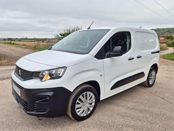 Used Peugeot Partner 2020 for sale - 76551956: Photo