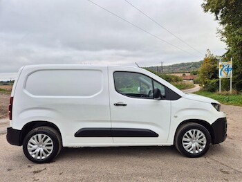 Used Peugeot Partner 2020 for sale - 76551956: Photo