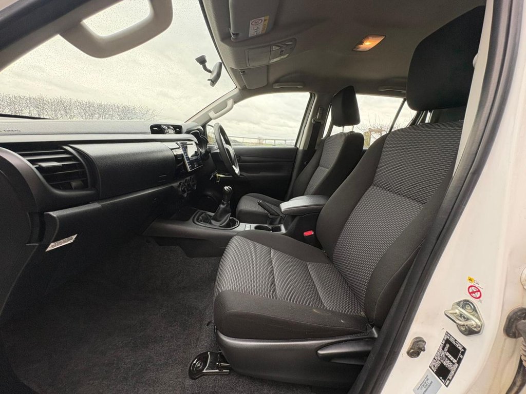 Used Toyota Hilux 2019 for sale - 77499126: Photo 27