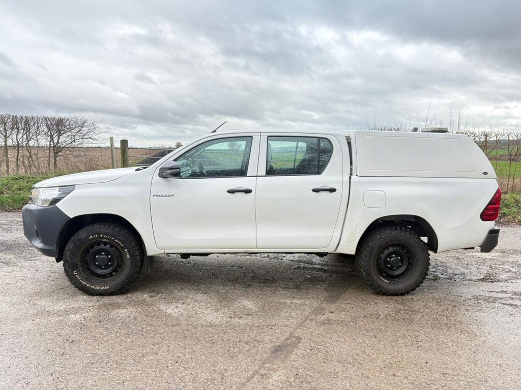 Used Toyota Hilux 2019 for sale - 77499126: Photo 4